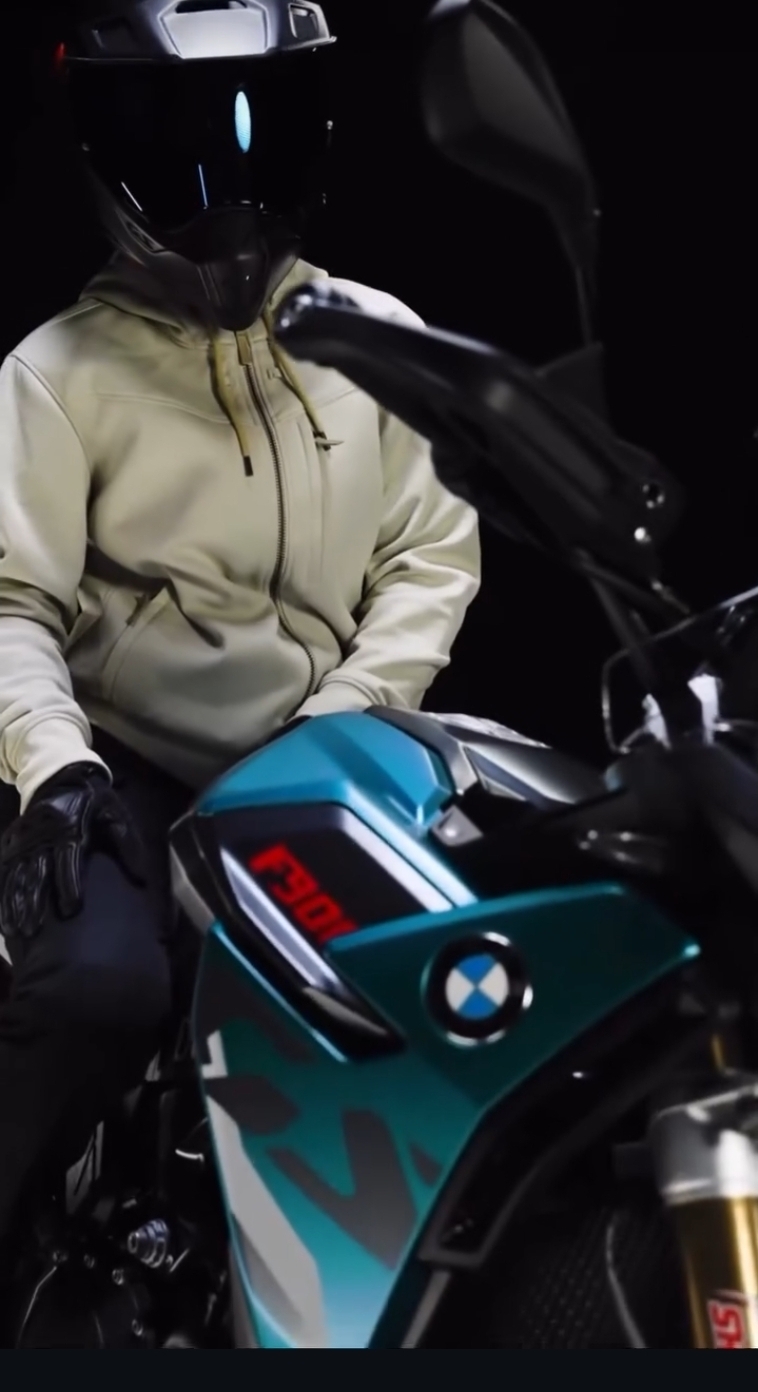 Duke i shtuar edhe më shumë stil aventurës tënde me #F900GS në ngjyrën e re Snapper Rocks Blue Metallic Matt.