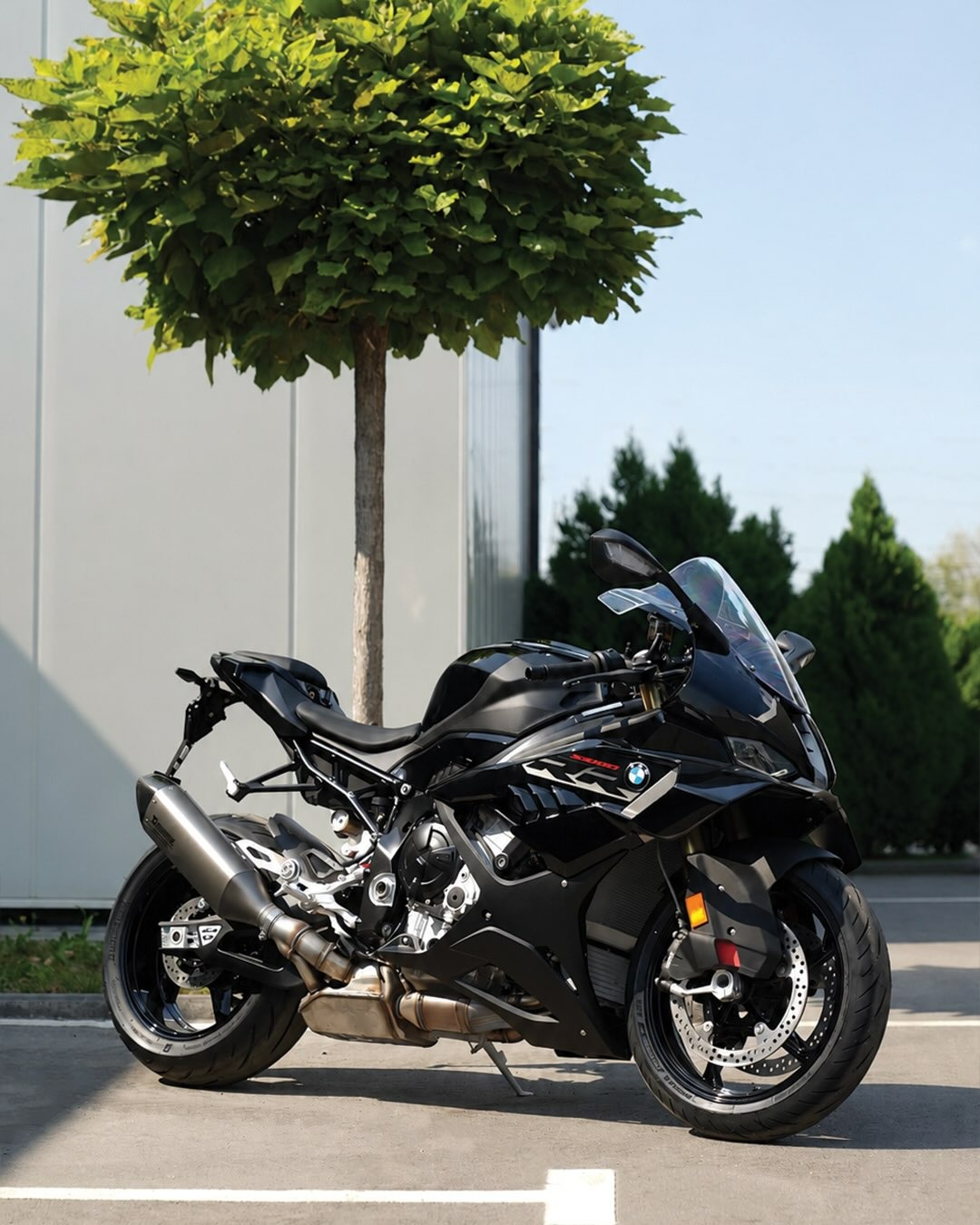 THE BMW S 1000 RR
