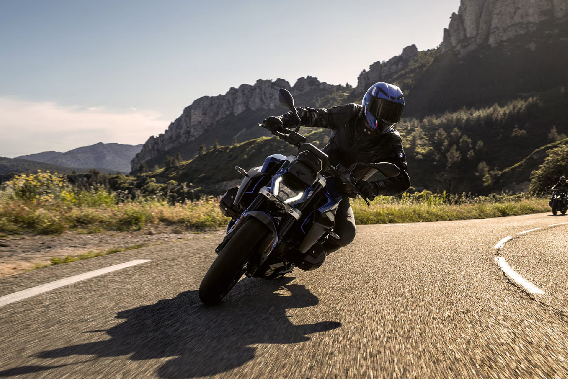 R 1300 R
